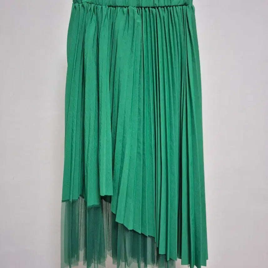 [BUNJANG] Plastic Island Asymmetrical Pleated Skirt Green / 플라스틱아일랜드 언발 플리츠 스커트 그린