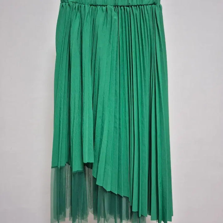 [BUNJANG] Plastic Island Asymmetrical Pleated Skirt Green / 플라스틱아일랜드 언발 플리츠 스커트 그린
