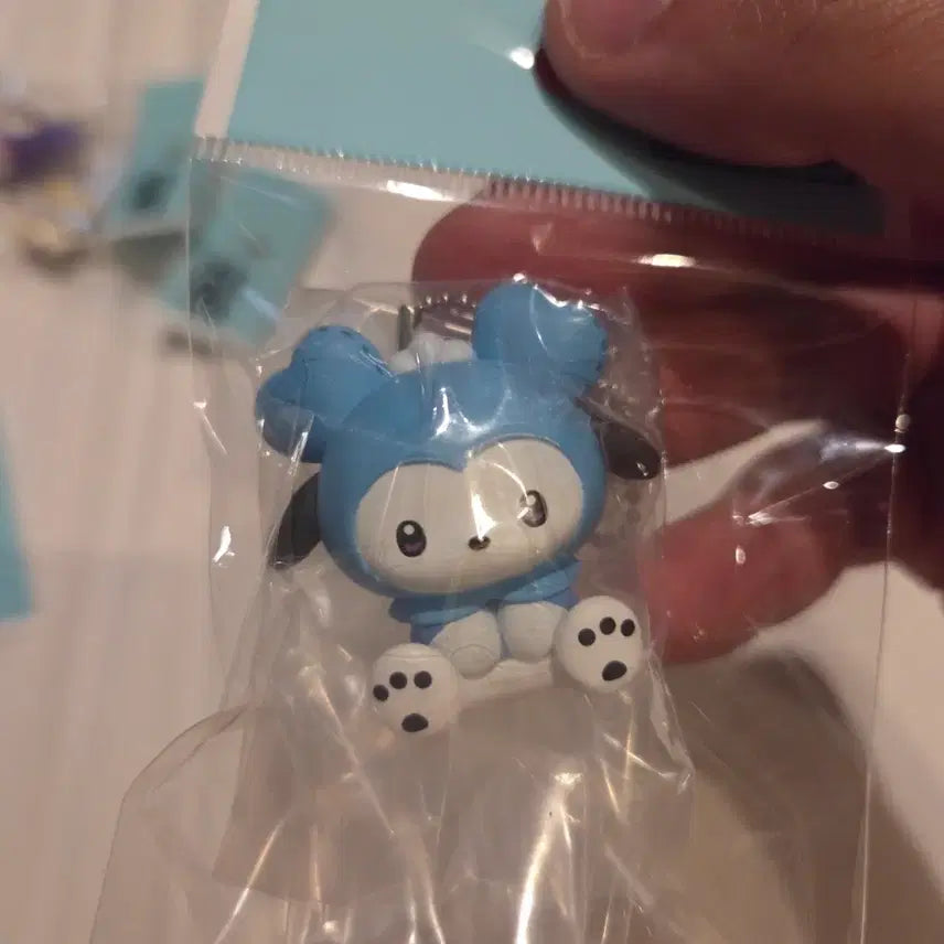 [BUNJANG] TWICE Nayeon x Lovelyz x Pochacco Collaboration Gacha / 트와이스 나연 라부리 산리오 포차코 콜라보 가챠