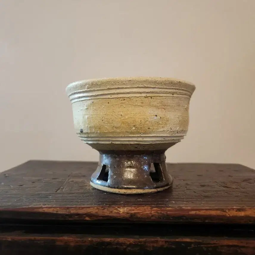 [BUNJANG] Hagi Ware Iya-Bo Kōzoku-hai (High-Footed Cup) with Brushstroke Decoration / 하기야키 귀얄 고족배 ,마상배
