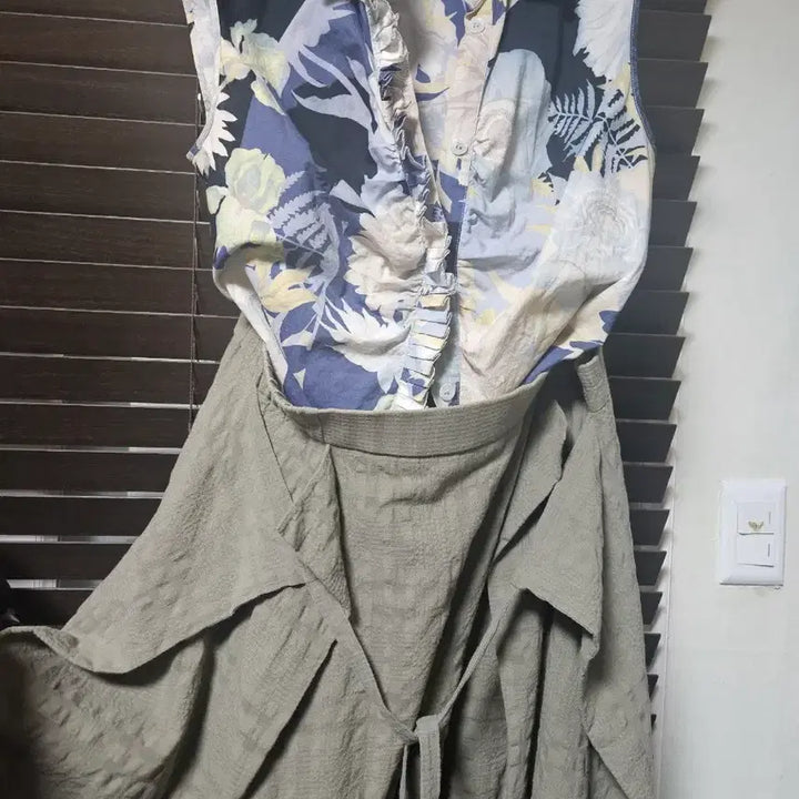 [BUNJANG] Vivienne Westwood Wrap Skirt Pants / 비비안웨스트우드 랩치마 팬츠