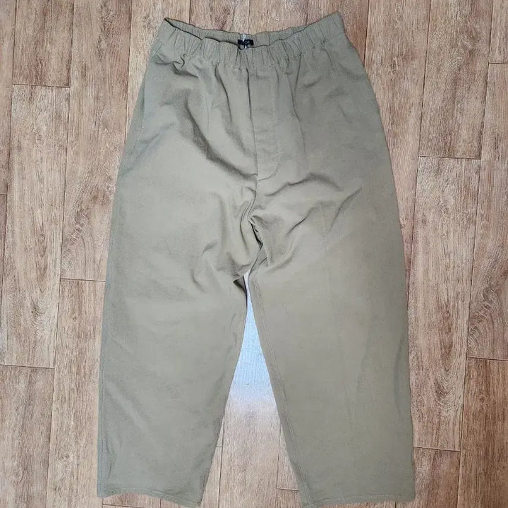 [BUNJANG] Yleve Wide Fit Waist String Chino Pants / 일본 일레브 yleve 와이드핏 허리스트림 팬츠 새상품