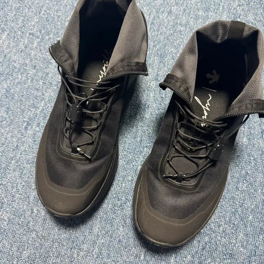 [BUNJANG] Descente Shift Trail Running Shoes Black 260 / 유스 데상트 시프트 트레일 블랙 260