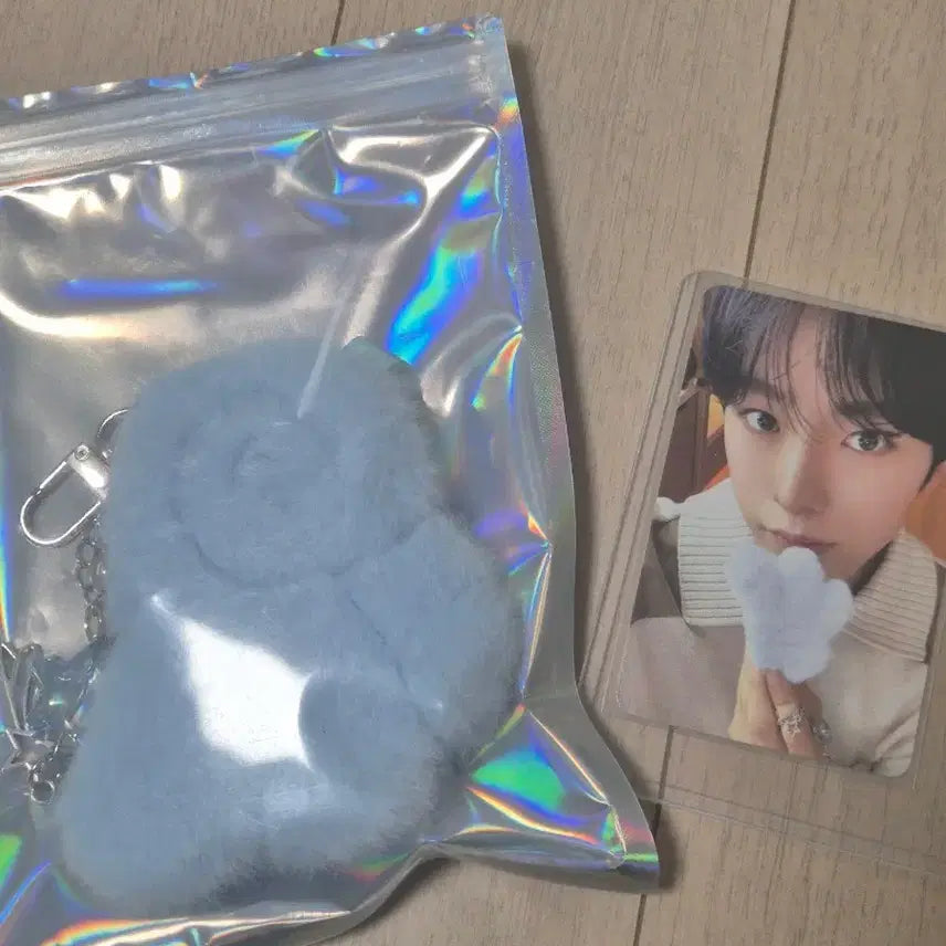 [BUNJANG] NCT Yushi Wing &amp; Toe Keychain / 유우시 날개 키링 발가락 키링 엔시티 위시