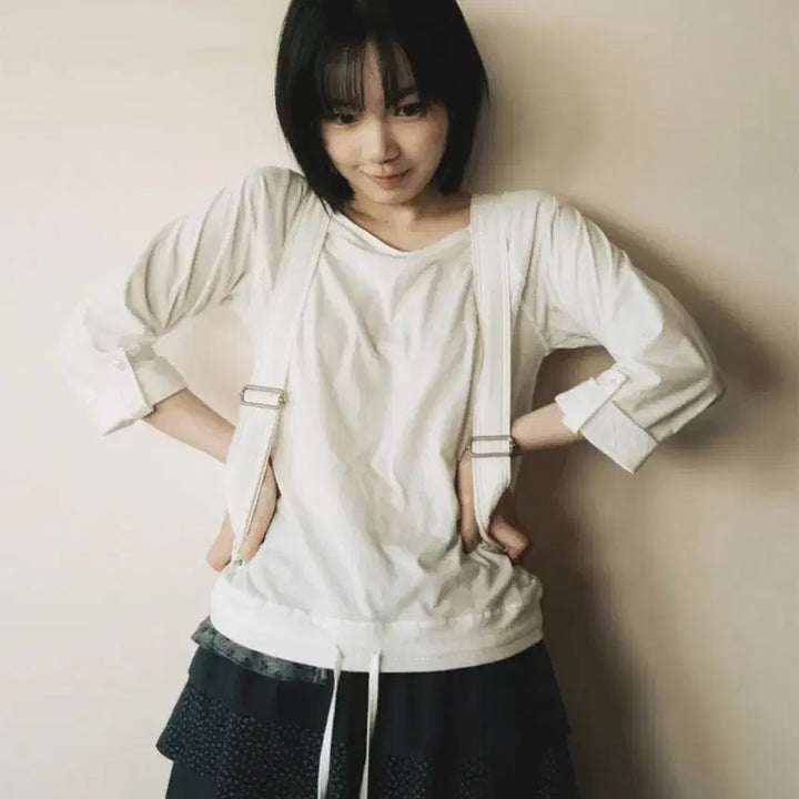 [BUNJANG] OHEHIO Roll-Up Dot Label Tee Ivory / 오헤시오 ROLL-UP DOT LABEL TEE 아이보리