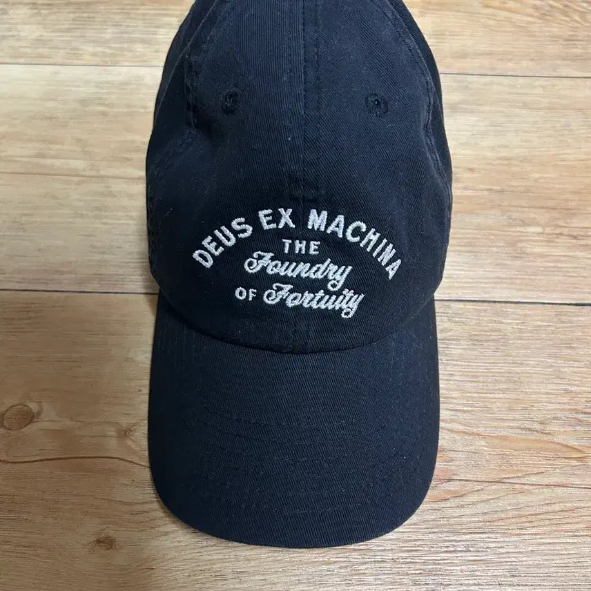 [BUNJANG] Deus Ex Machina Classic Deadcap Foundry Cap / 데우스 엑스 마키나 클래식 데드캡 파운드리 팝니다.