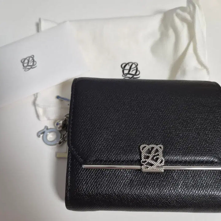 [BUNJANG] Louis Quatorze Lara Wallet / 루이까또즈 라라반지갑