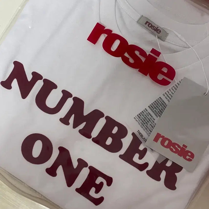 [BUNJANG] ROSE No.1 Short Sleeve T-Shirt White / rosie 넘버원 반팔 티셔츠 화이트