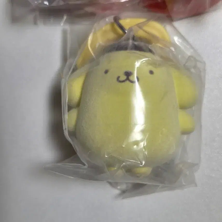 [BUNJANG] Sanrio Flocked Carabiner Gacha - Hello Kitty &amp; Pom Pom Purin Bundle Set (Sealed) / 미개봉/2개 일괄) 산리오 플로키 카리비너 가챠 - 키티,폼푸