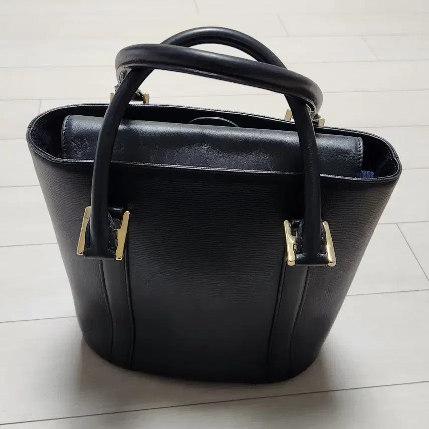 [BUNJANG] MCM Black Tote Bag / MCM 블랙 토트백
