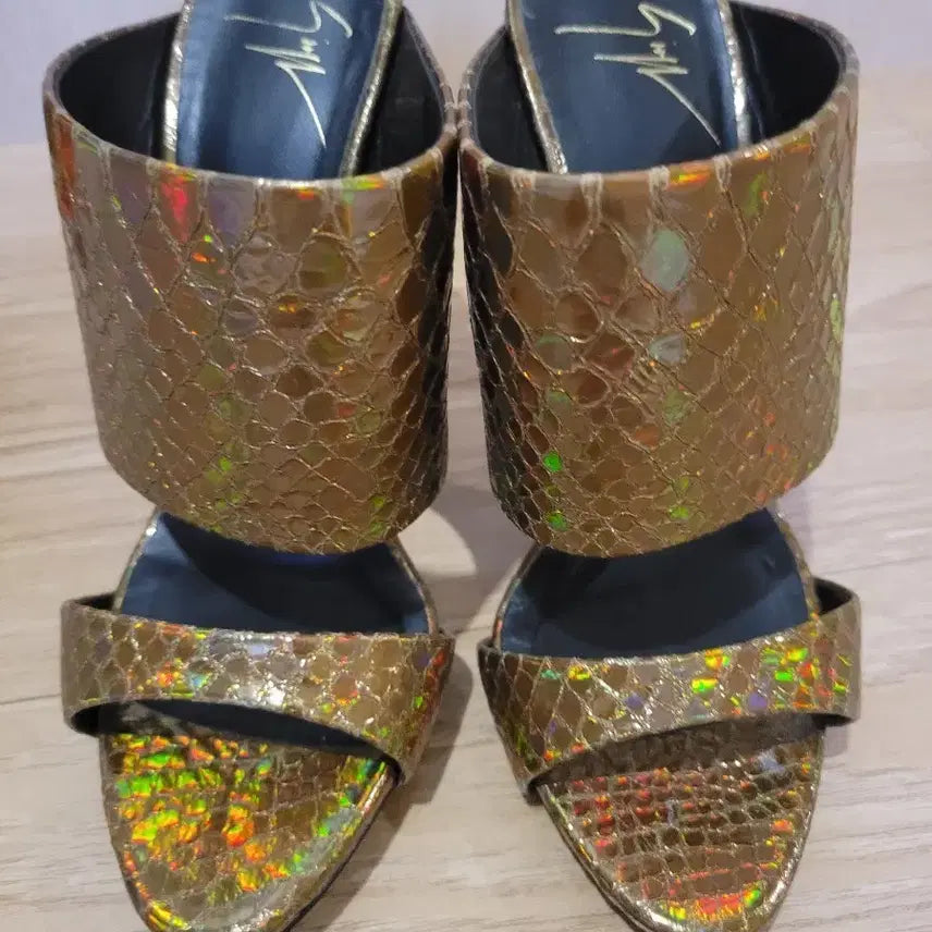 [BUNJANG] Giuseppe Zanotti Metallic Gold Heeled Mules/Slides / 정품 쥬세페 자노티 뱀피 샌들 힐 골드 킬힐 뮬 슬라이드