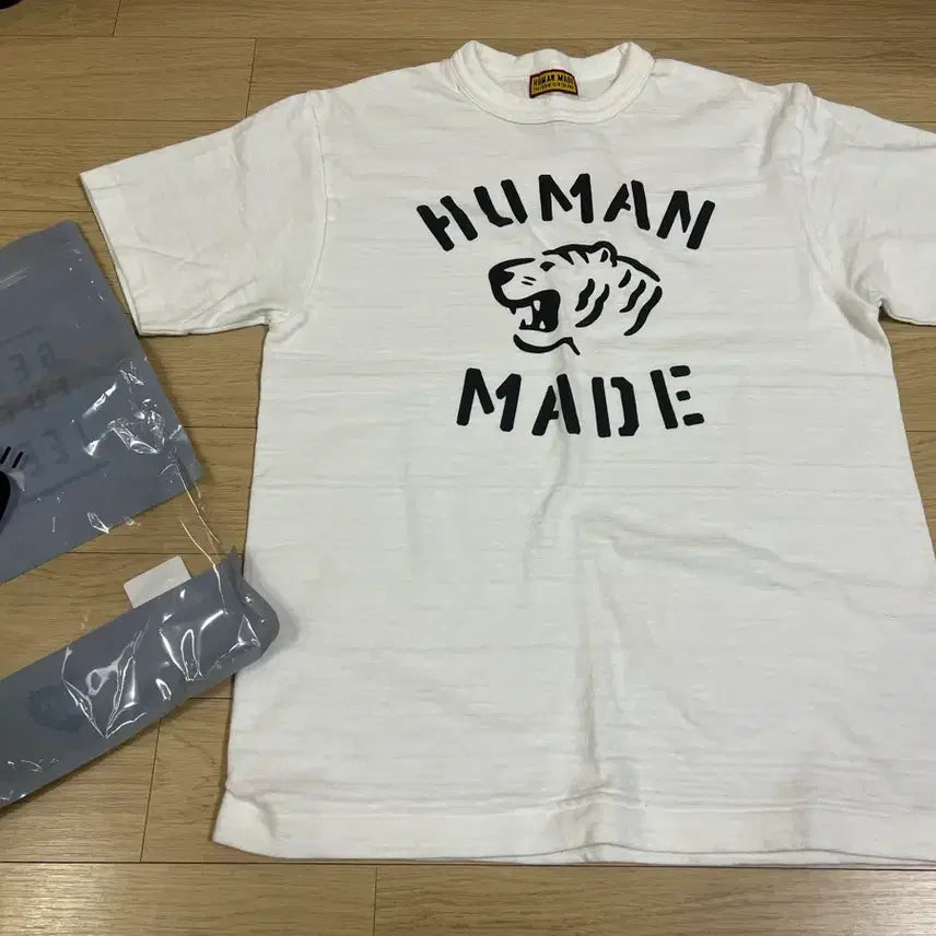 [BUNJANG] Human Made Short Sleeve T-Shirt White Size S / 휴먼메이드 반팔 티셔츠 S