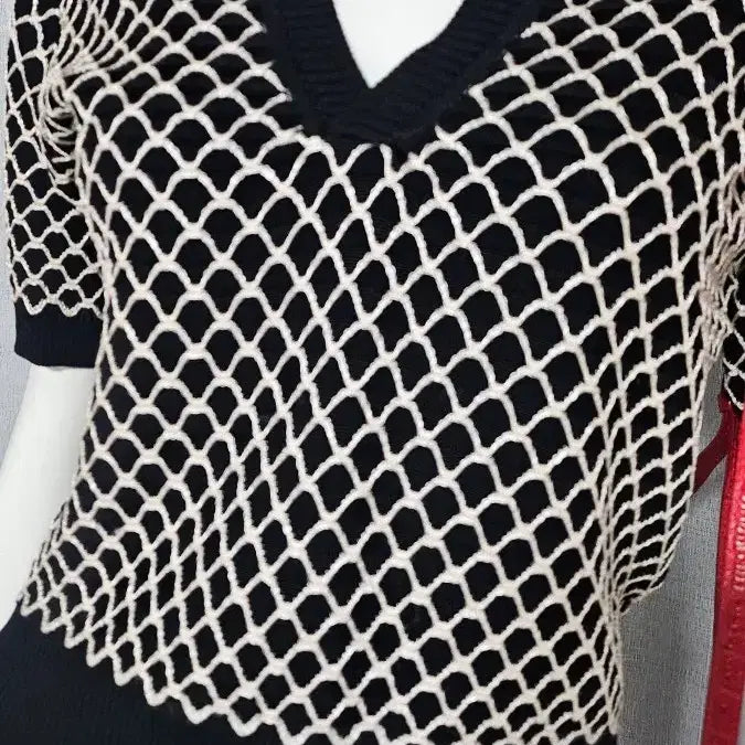 [BUNJANG] Black Knit Top / 검정 니트 상의..