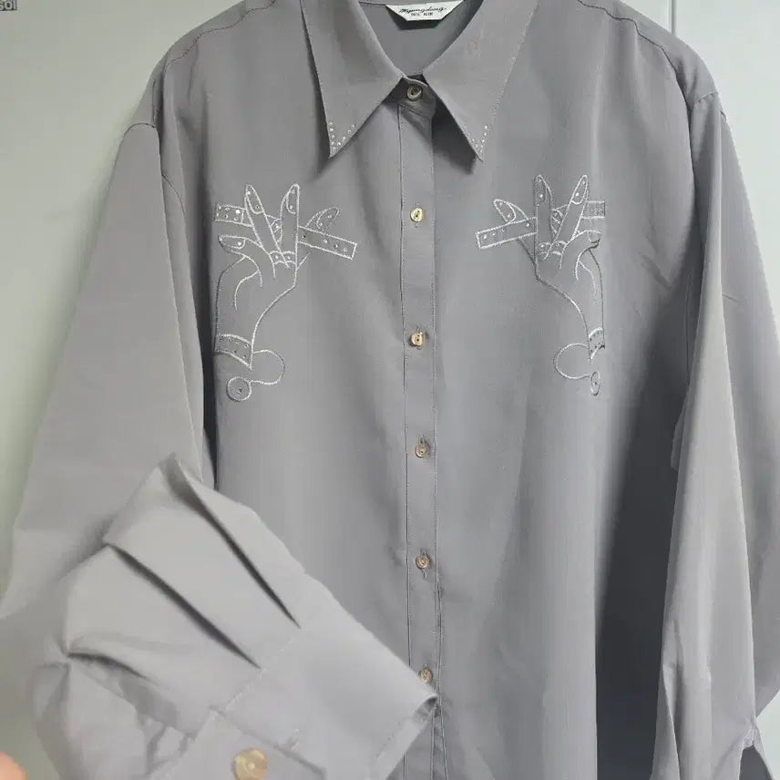 [BUNJANG] Myungdong Jidae Vintage Cubic Embroidered Shirt / 초희귀/명동지대] 실물광택 최고! 큐빅 자수 빈티지 셔츠 (소장템)