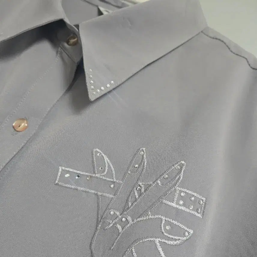 [BUNJANG] Myungdong Jidae Vintage Cubic Embroidered Shirt / 초희귀/명동지대] 실물광택 최고! 큐빅 자수 빈티지 셔츠 (소장템)