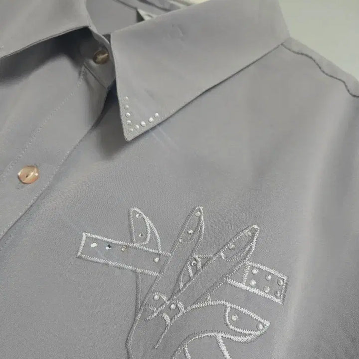 [BUNJANG] Myungdong Jidae Vintage Cubic Embroidered Shirt / 초희귀/명동지대] 실물광택 최고! 큐빅 자수 빈티지 셔츠 (소장템)