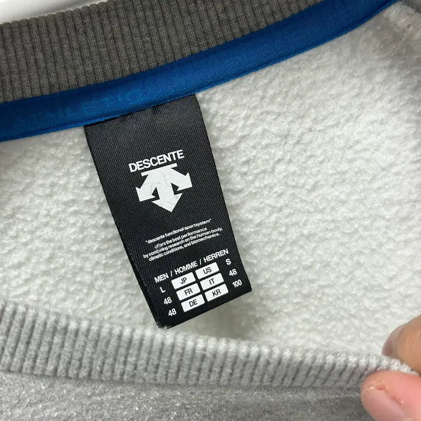 [BUNJANG] Descente Swiss Audi Patch Sweatshirt Size 100 / 사이즈 100) 데상트 스위스 아우디 패치 맨투맨