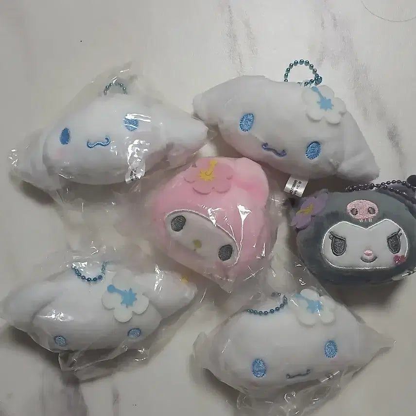 [BUNJANG] Sanrio Charm Keychain / 산리오 키링