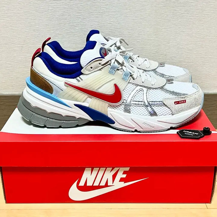 [SOLD OUT] [W285] 나이키 V2K 런 메탈릭 실버 짐 레드(건담)