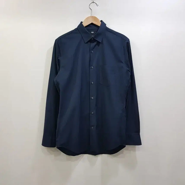 [BUNJANG] Uniqlo Navy Solid Slim Fit Long Sleeve Shirt Men&