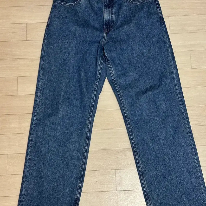 [BUNJANG] Uniqlo JW Anderson Denim Jeans / 유니클로 jw anderson 청바지 새상품