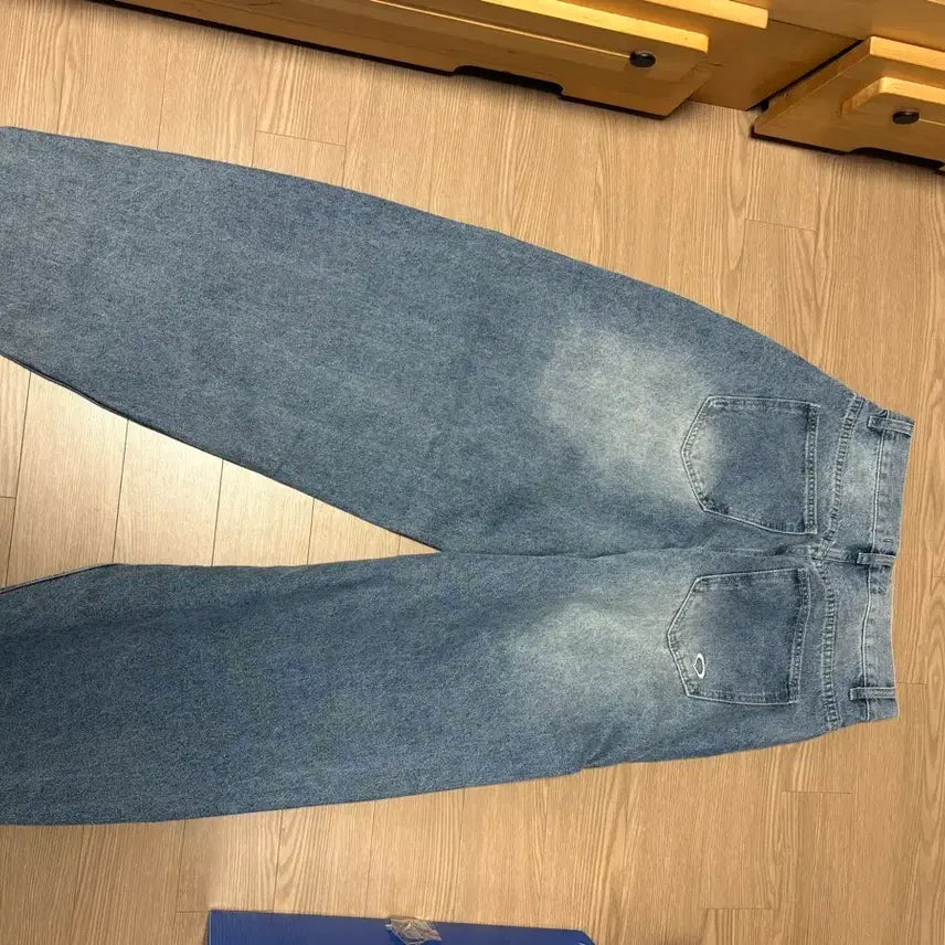 [BUNJANG] Skullk Weck Balloon Denim Pants / 스컬리웩 벌룬 데님