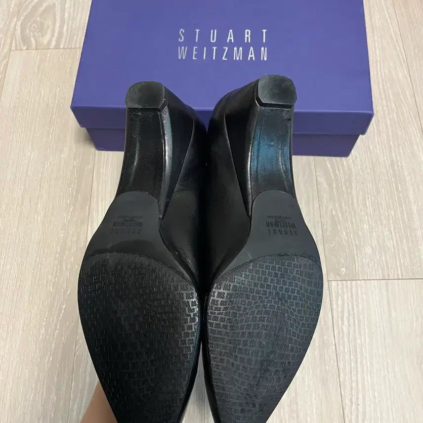 [BUNJANG] Stuart Weitzman Pumps Leather 250 / 스튜어트와이츠먼 펌프스 250
