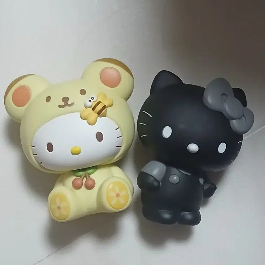 [BUNJANG] Hello Kitty Figure / 헬로키티 피규어