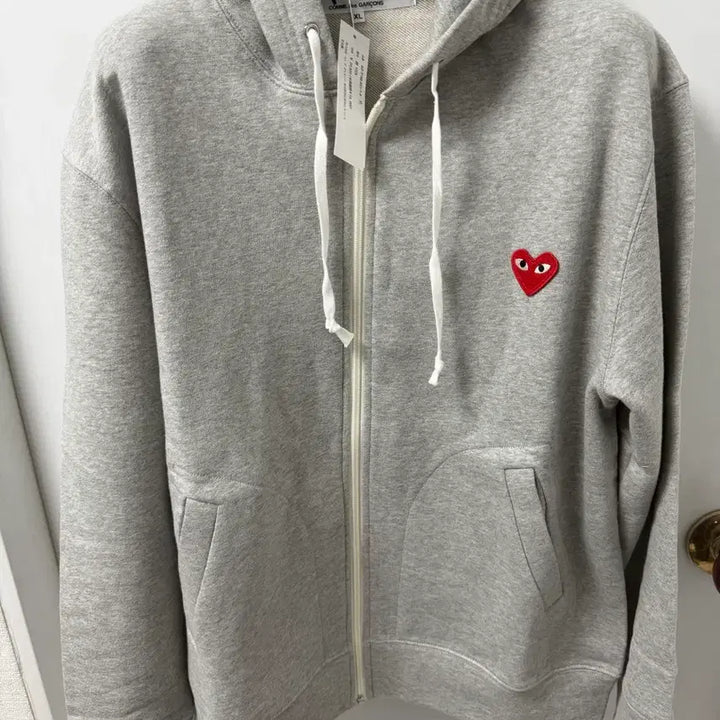 [BUNJANG] Comme des Garçons PLAY Hoodie Zip-up Grey XL New / 꼼데가르송 PLAY 후드집업 XL 새상품