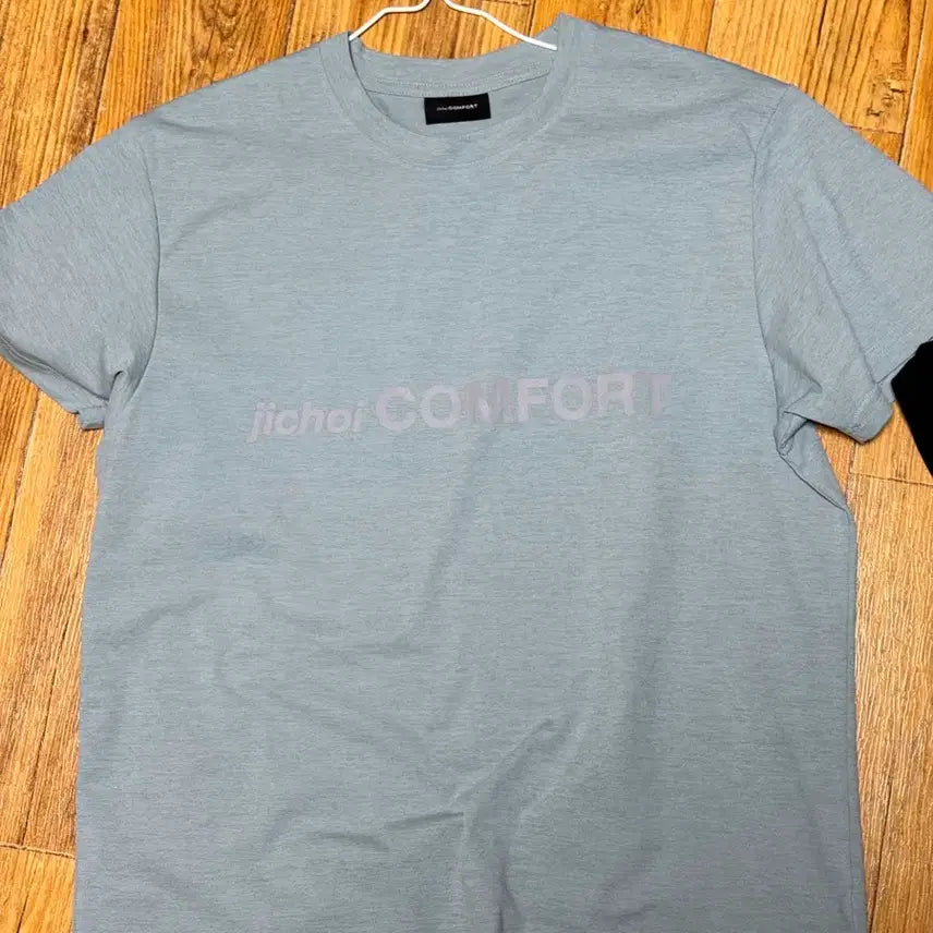 [BUNJANG] Jichoee Comfort Logo T-Shirt / 지초이 컴포트 로고 티셔츠