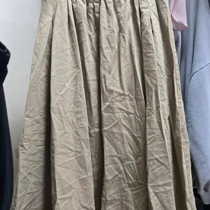 [BUNJANG] Beige Pleated Long Skirt / 베이지 플리츠 롱 스커트