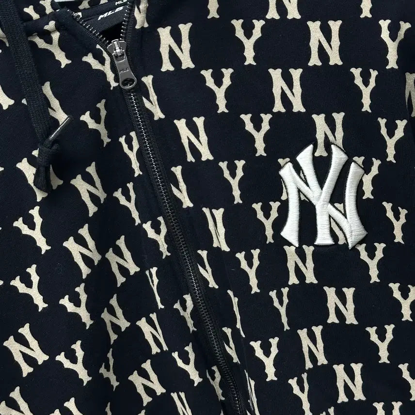 [BUNJANG] MLB New York Yankees All Over Hoodie Zip-Up / 사이즈 100) MLB 뉴욕 양키스 올오버 후드집업