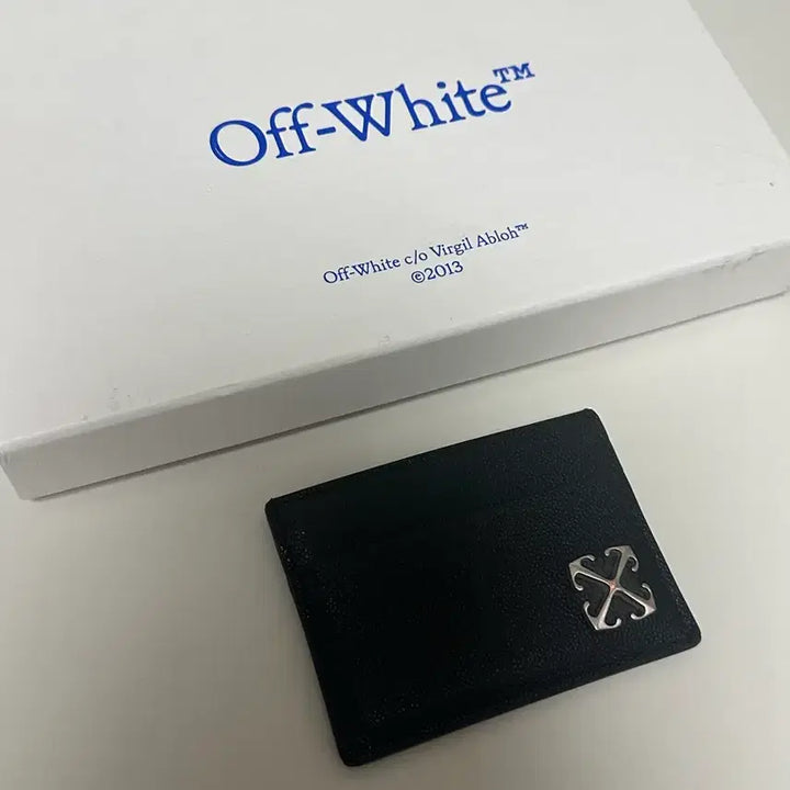 [BUNJANG] Off-White Logo Card Holder / Off white 카드지갑