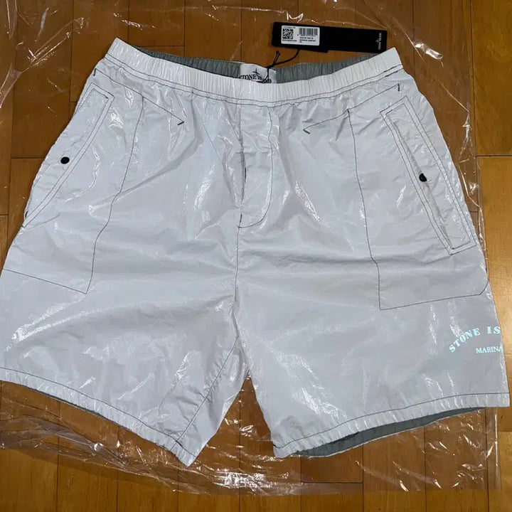 [BUNJANG] Stone Island Marina Ripstop Prismatico Shorts / (새제품) 스톤아일랜드 마리나 립스탑 프리스마티코 쇼츠