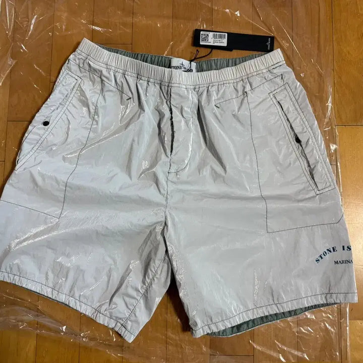 [BUNJANG] Stone Island Marina Ripstop Prismatico Shorts / (새제품) 스톤아일랜드 마리나 립스탑 프리스마티코 쇼츠