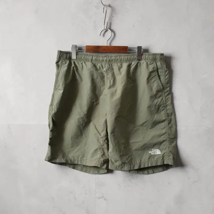 [BUNJANG] The North Face Nylon Shorts Khaki Olive Size 100 / 노스페이스 쇼츠 반바지 M0494