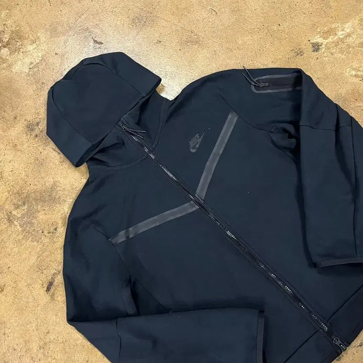 [BUNJANG] Nike Tech Fleece Black Full Zip Hoodie / [정품/L] 나이키 테크 플리스 블랙 풀집업 후드