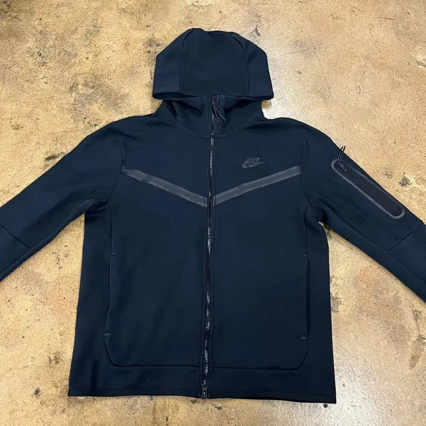 [BUNJANG] Nike Tech Fleece Black Full Zip Hoodie / [정품/L] 나이키 테크 플리스 블랙 풀집업 후드