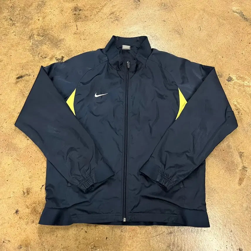[BUNJANG] Nike Windbreaker Navy Yellow / [정품/M] 나이키 바람막이 네이비 옐로우