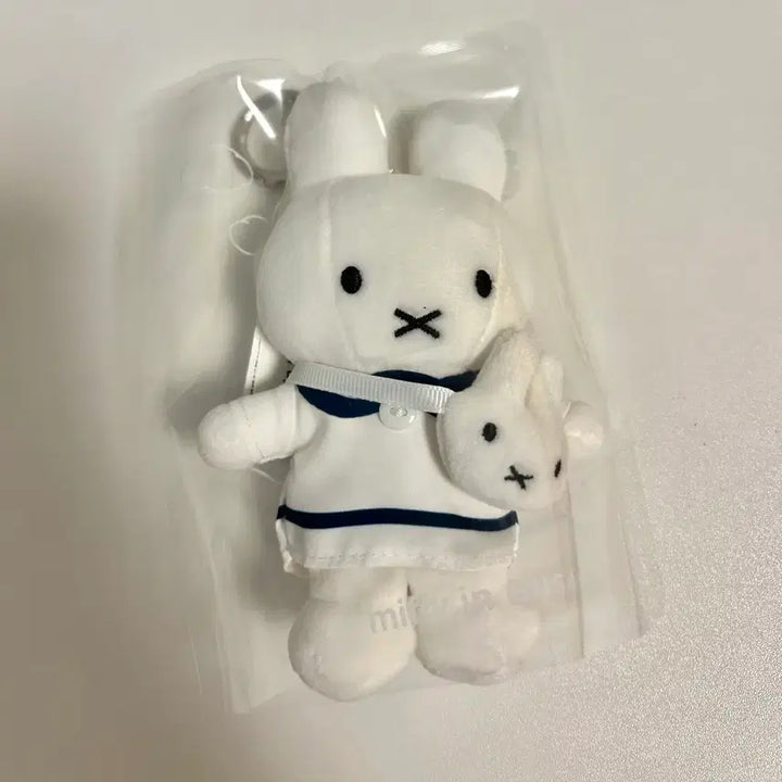 [BUNJANG] Miffy Sailor Keychain (White) - Sealed / 부산 미피 세일러 미피 키링 미개봉