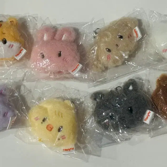[BUNJANG] Ateez Aniteez Chain Keychain Random Gacha Set / ateez 에이티즈 애니티즈 줄줄이 키링 랜덤 가챠 세트 양도