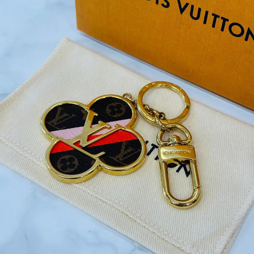 [BUNJANG] Louis Vuitton Flower Monogram Keyring / 루이비통 플라워 모노그램 키링