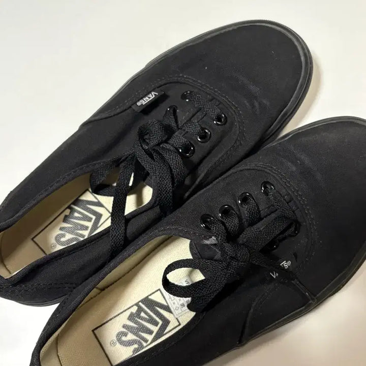 [BUNJANG] Vans Old Skool Black Sneakers / 반스 올드스쿨 블랙 스니커즈