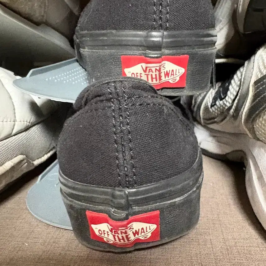 [BUNJANG] Vans Old Skool Black Sneakers / 반스 올드스쿨 블랙 스니커즈