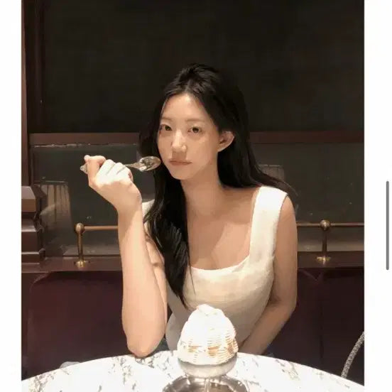 [BUNJANG] Jannio Anne Sleeveless Top / 재니오 anne 슬리브리스
