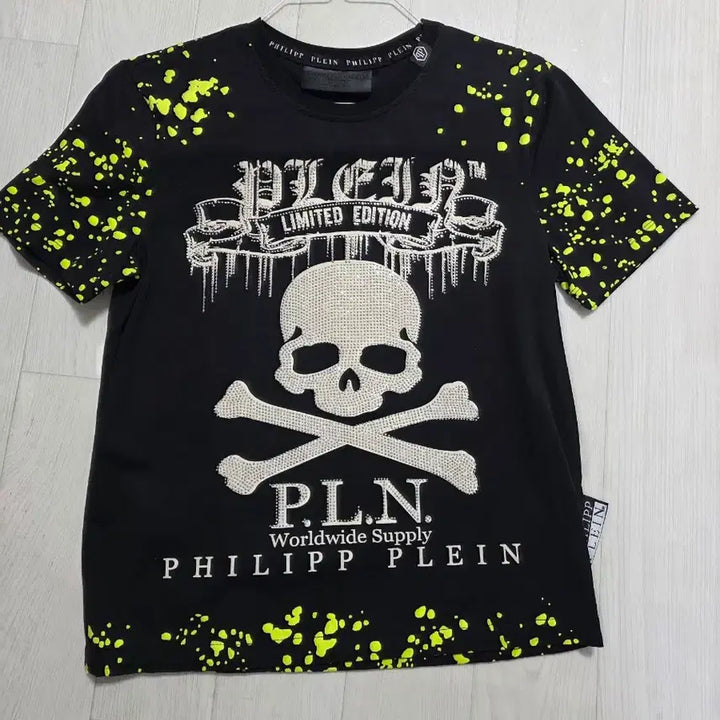 [BUNJANG] Philipp Plein Skull Crystal T-Shirt Black Unisex / 필립플레인 스컬 크리스탈 반팔티 블랙 공용
