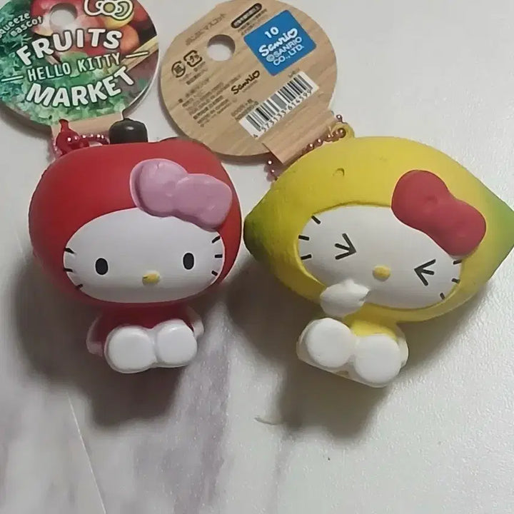 [BUNJANG] Hello Kitty Fruit Squishy / 헬로키티 과일 스퀴시
