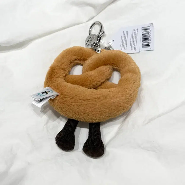 [BUNJANG] Jellycat Amuseable Pretzel Keychain New / 젤리캣 어뮤저블 프레첼 키링 새상품