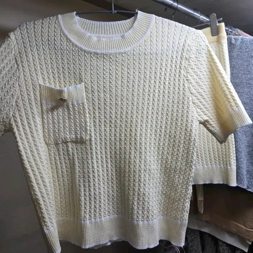 [BUNJANG] Pastel Yellow Cable Knit Short Sleeve Set / (새거)파스텔 노랑  꽈배기 반팔세트