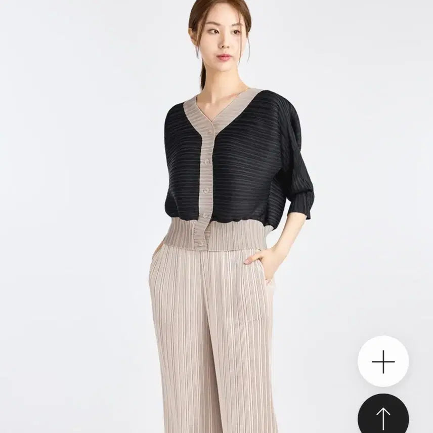 [BUNJANG] Pleats Me Cardigan Black Ivory / 새제품) 플리츠미 가디건. 프리